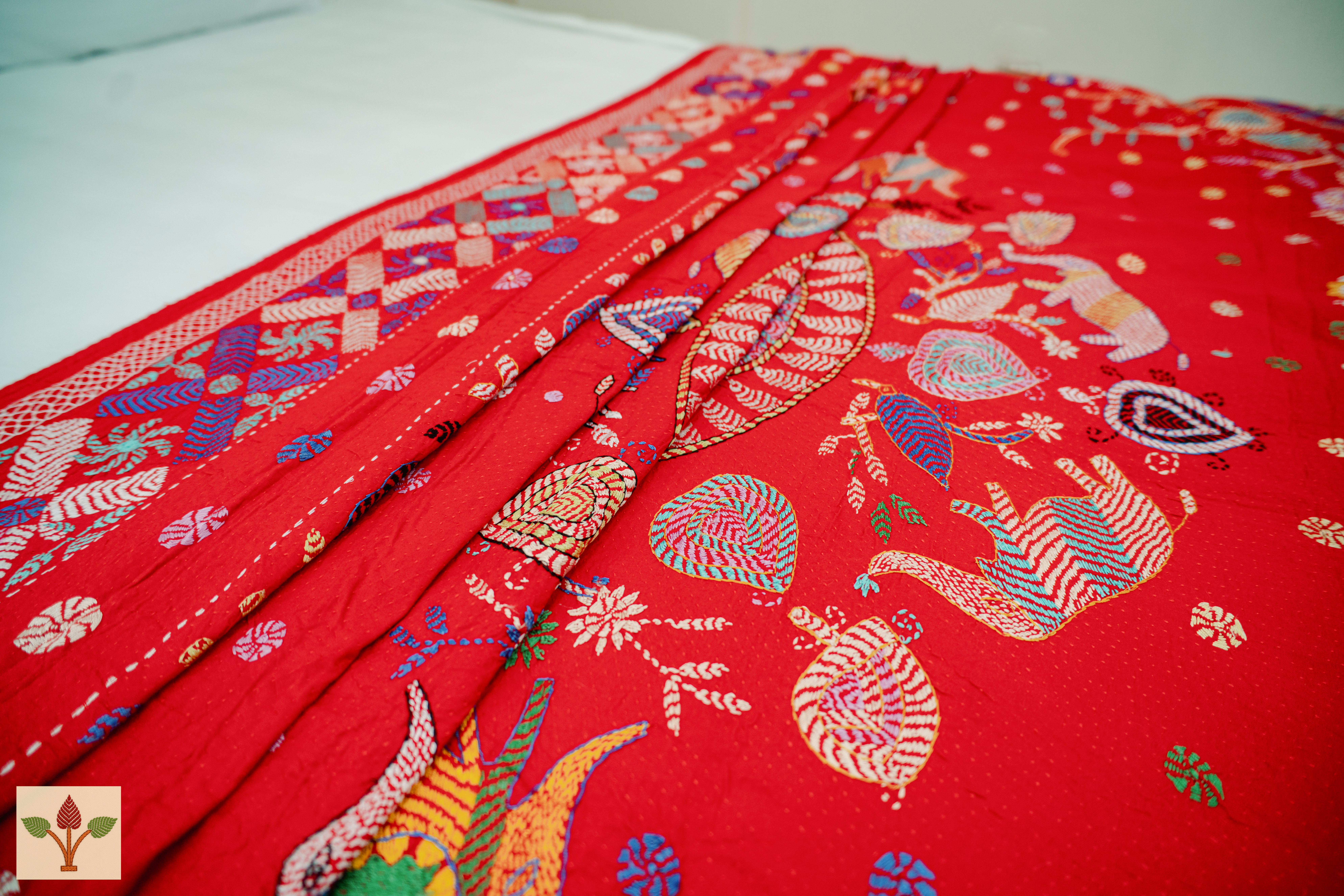 Laal Banu - Image 14
